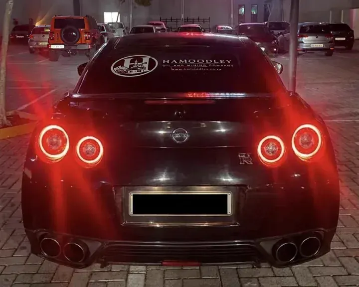 Nissan GT-R